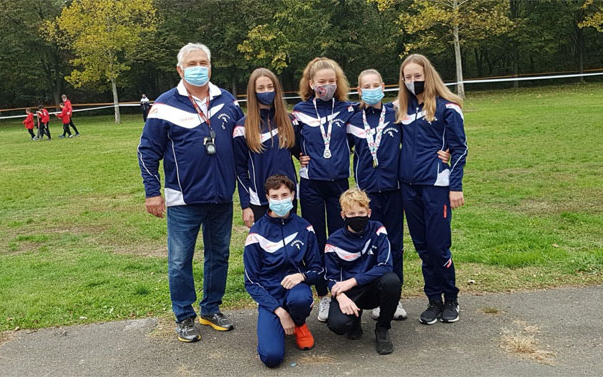 Szalay Zóra korosztályos magyar bajnok – a lánycsapat ezüstérmes