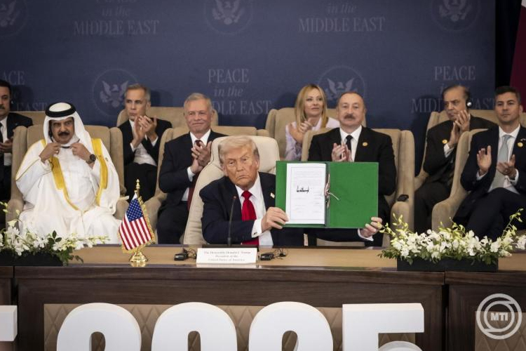 Izraeli-palesztin - Aláírták Sarm es-Sejkben a gázai tűzszüneti megállapodást