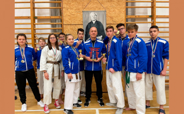 Dombóvári sikerek a VI. Keszthely Kupa Ippon Shobu Karateversenyen