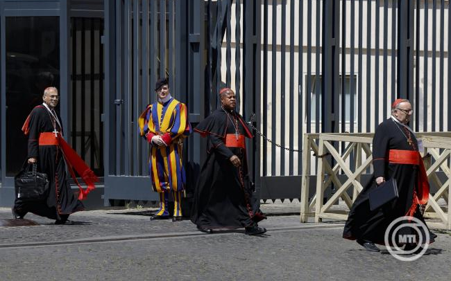 Pápaválasztás - Szerdán kezdődik a konklávé