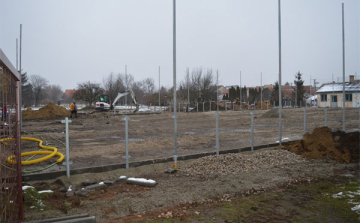 A hatodik műfüves pálya épül Dombóváron