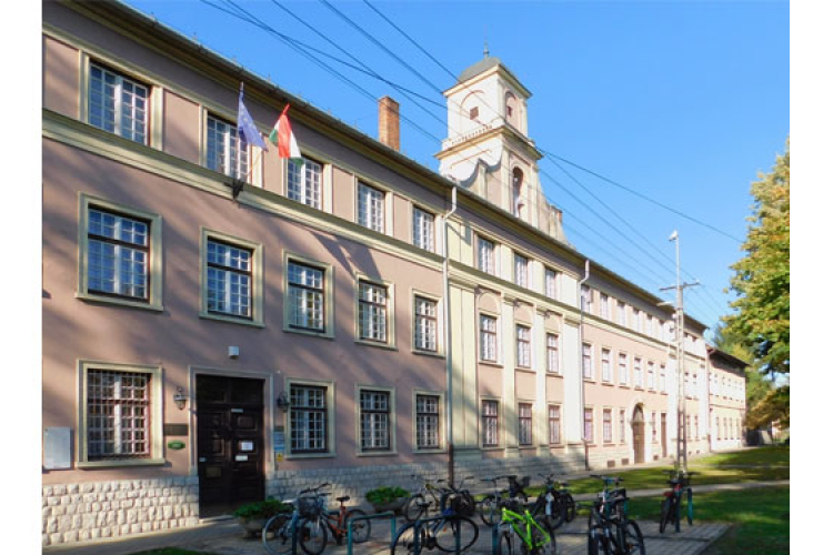 Dombóvári diák lett a Juvenes Translatores uniós fordítási verseny magyarországi győztese