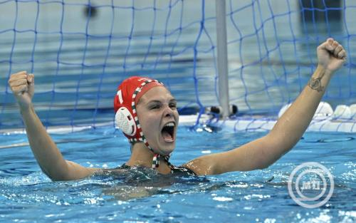 Vizes vb - Az olimpiai bajnok kiütésével döntőben a női vízilabda-válogatott