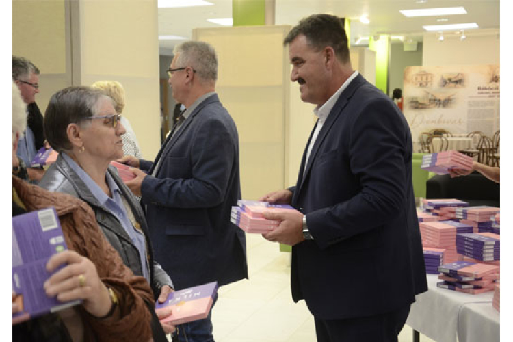 Pintér Szilárd polgármester köszöntötte Dombóvár szépkorú polgárait